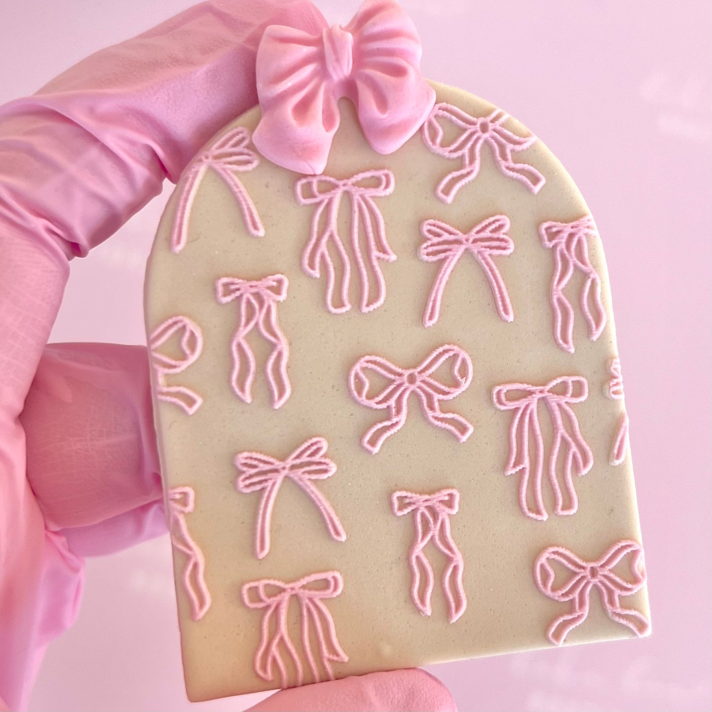 BOW PATTERN - RAISED EMBOSSER