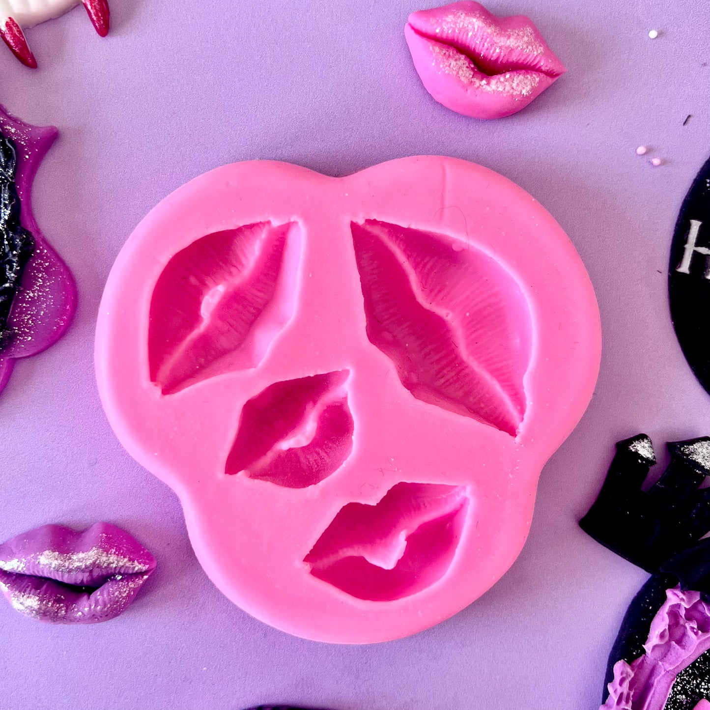 LIPS MOULD