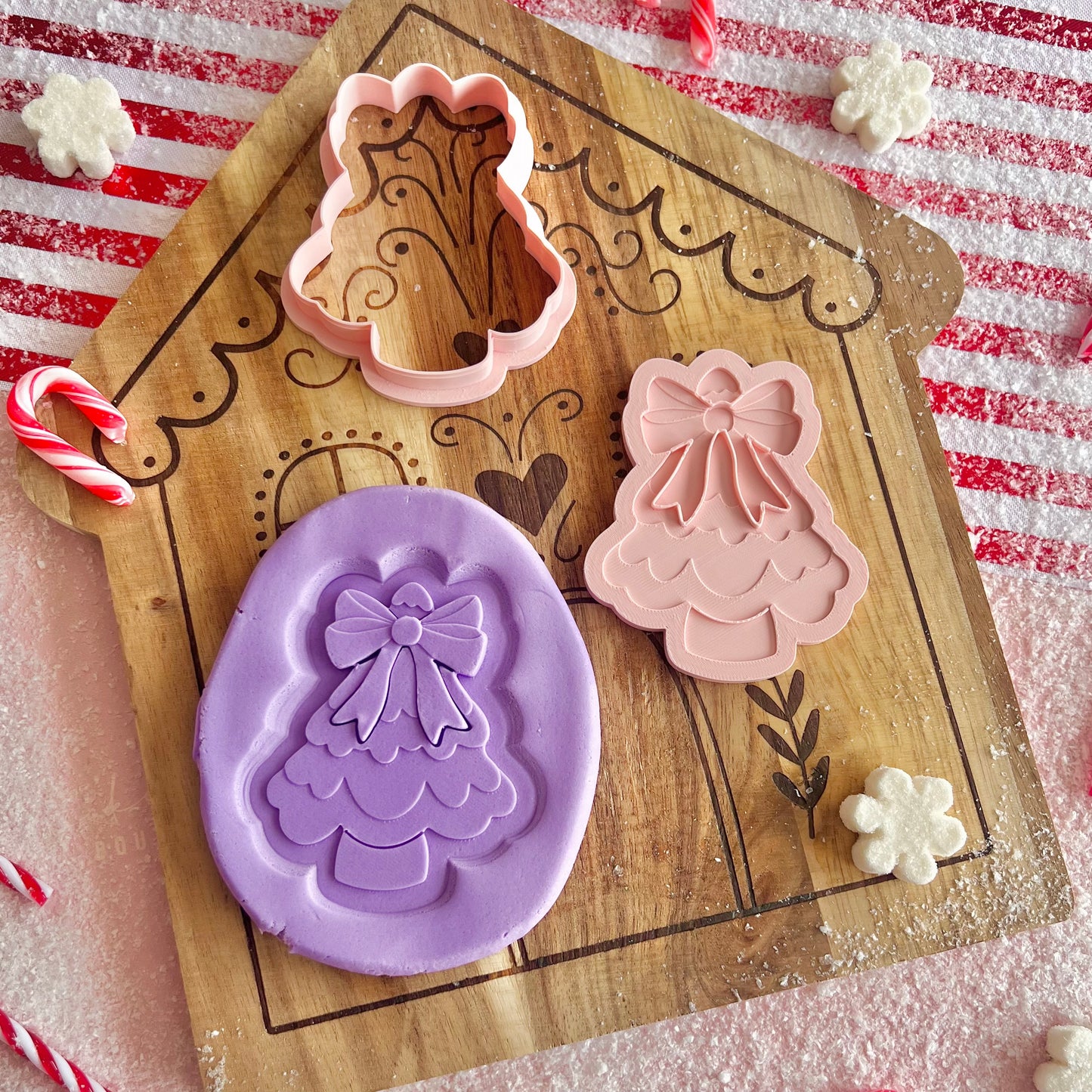 CHRISTMAS TREE BOW - MULTI POP EMBOSSER AND CUTTER