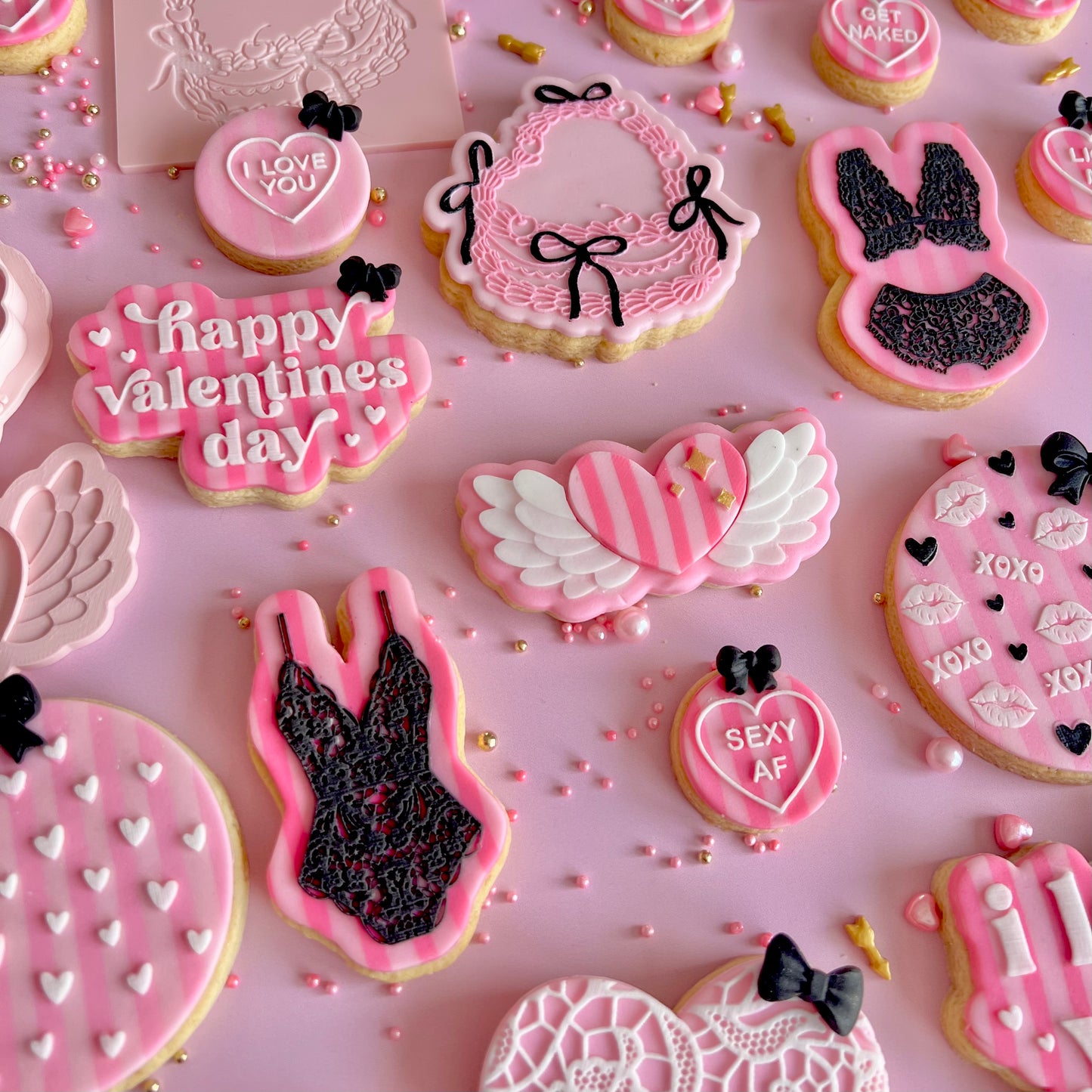 LINGERIE BODYSUIT - RAISED EMBOSSER