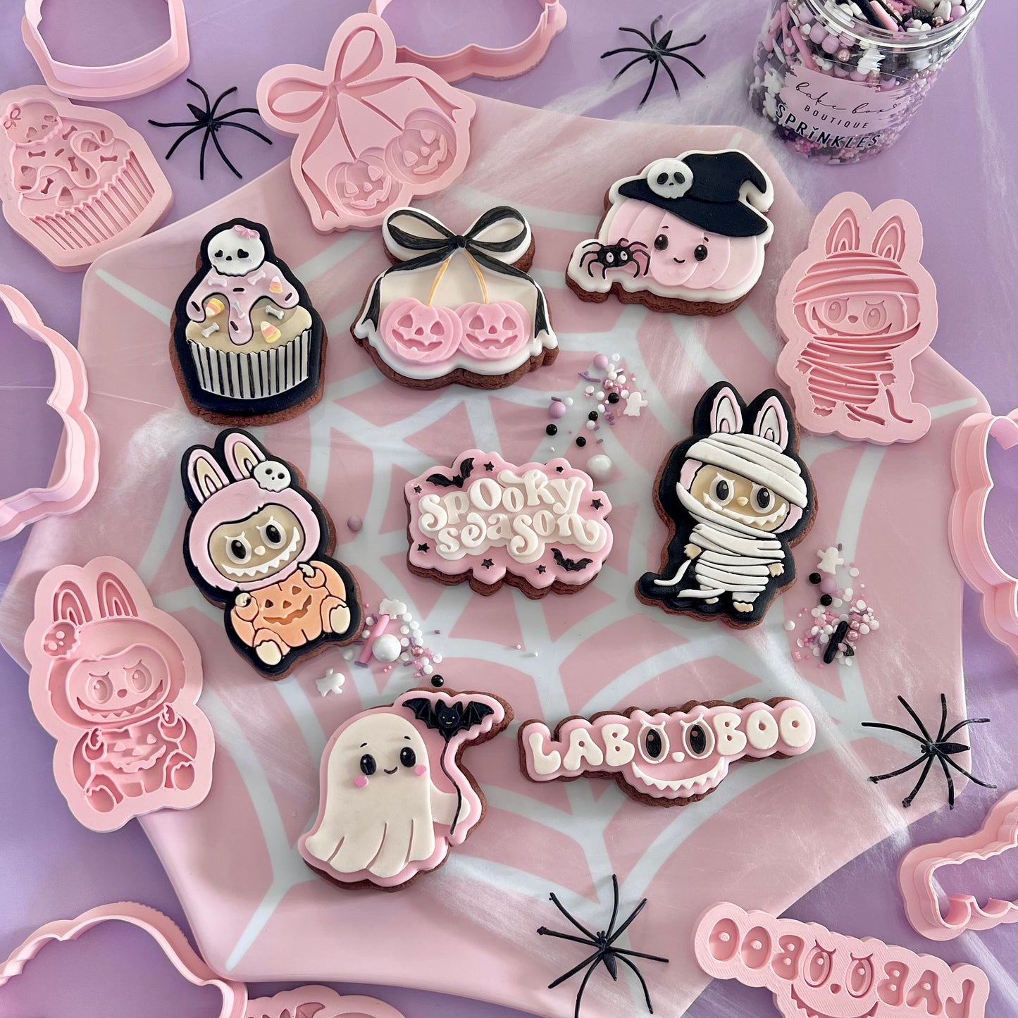 SPOOKY CUPCAKE - MULTI POP EMBOSSER AND CUTTER