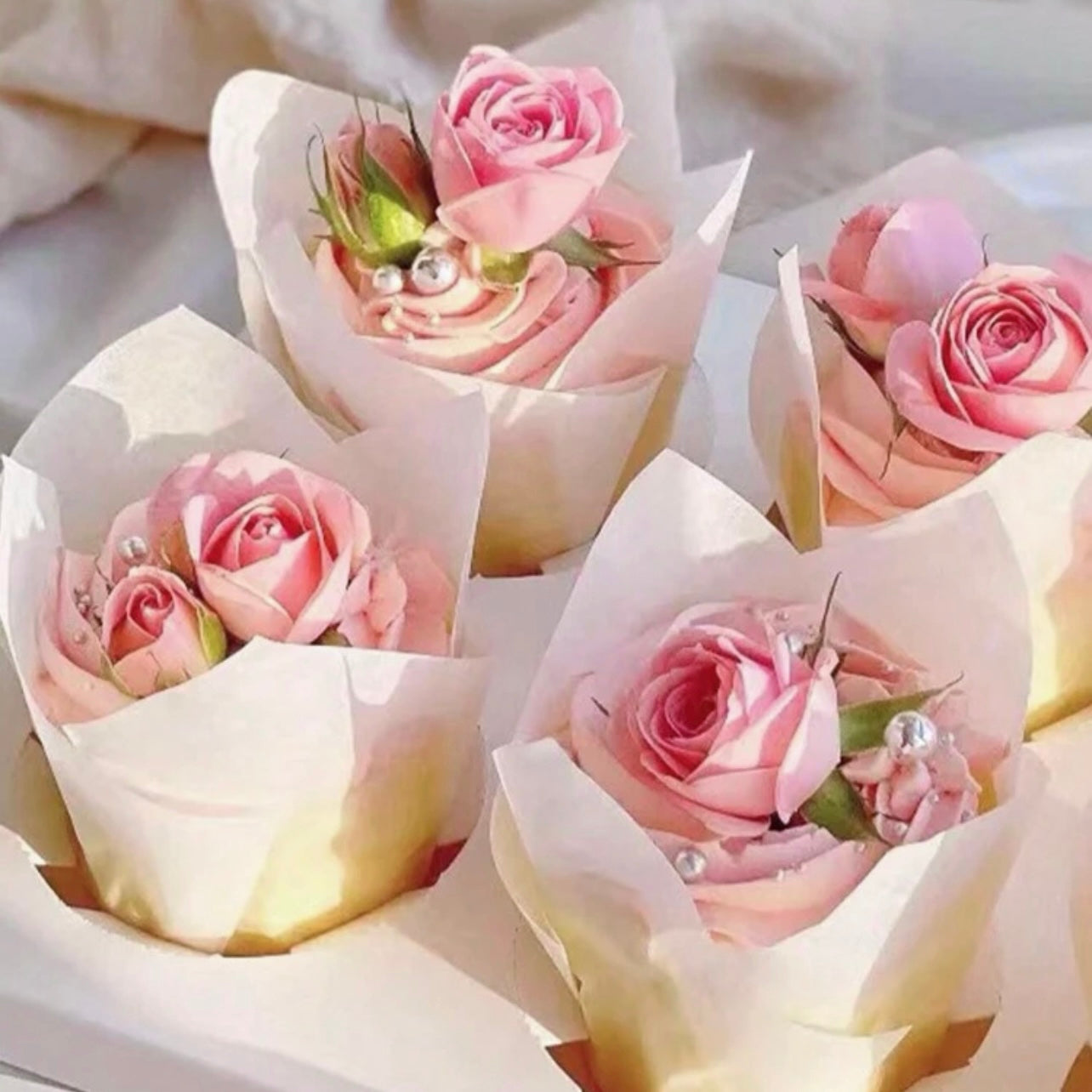 WHITE TULIP CUPCAKE CASES - PACK OF 50