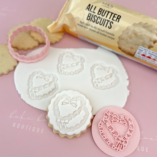 HEART LAMBETH CAKE - STAMP