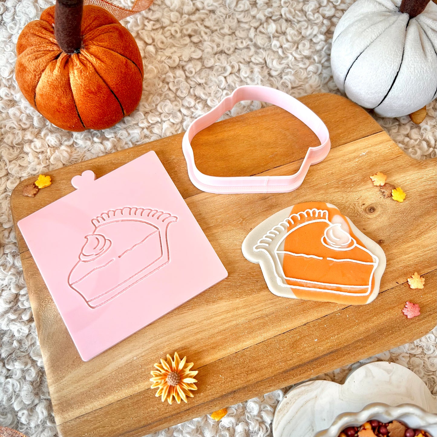 PUMPKIN PIE - RAISED EMBOSSER