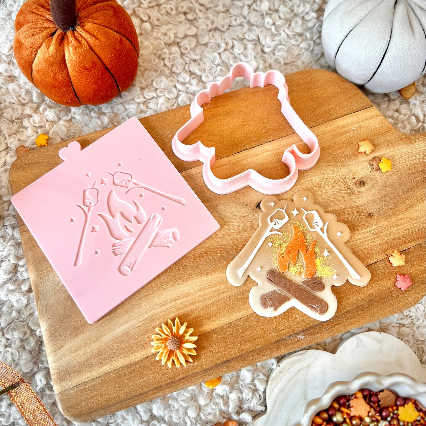 S'MORES FIRE - RAISED EMBOSSER