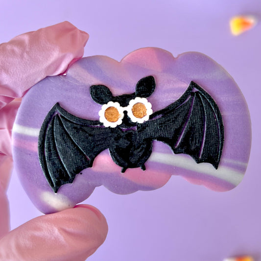 HIPPY BAT - RAISED EMBOSSER