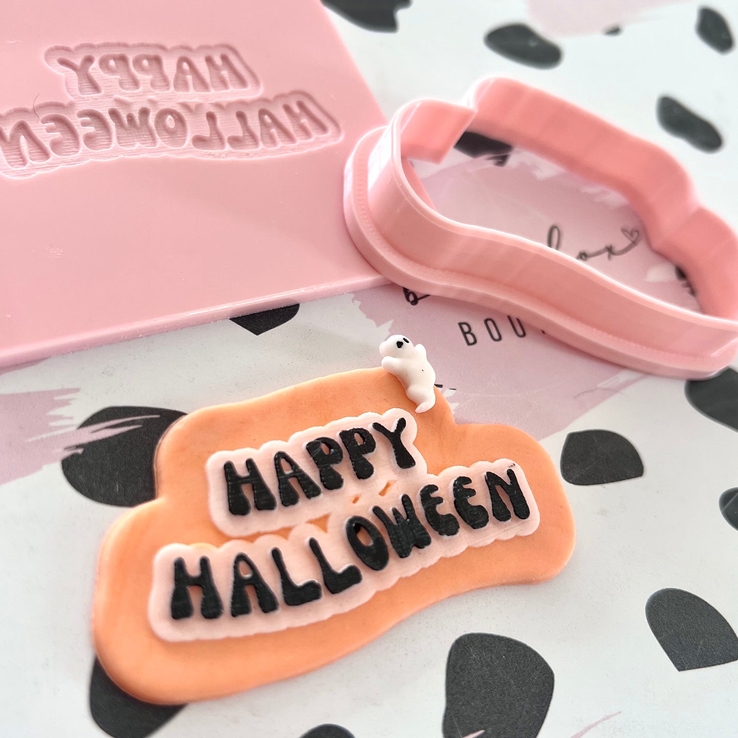 HAPPY HALLOWEEN - RAISED EMBOSSER