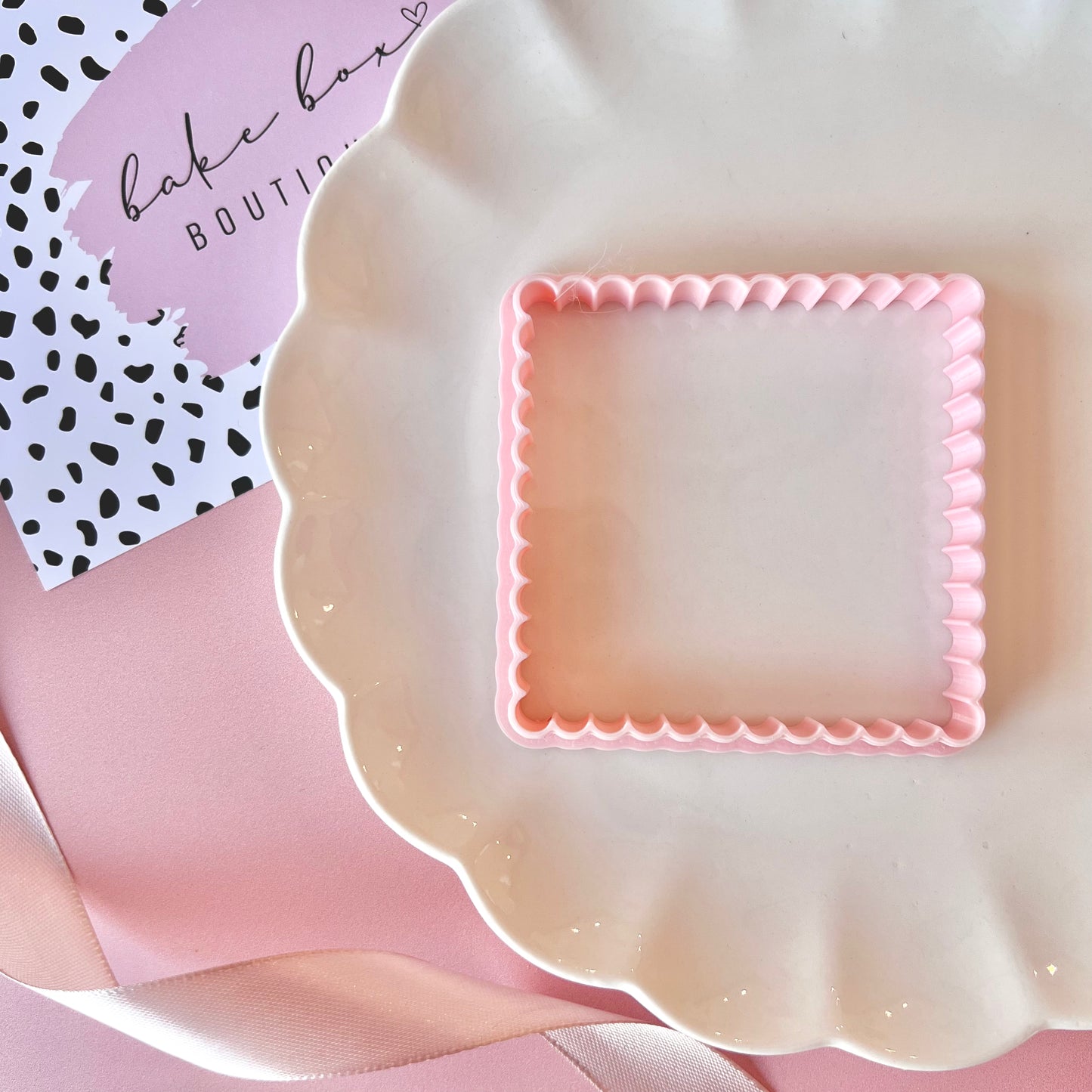 SCALLOP SQUARE COOKIE CUTTER