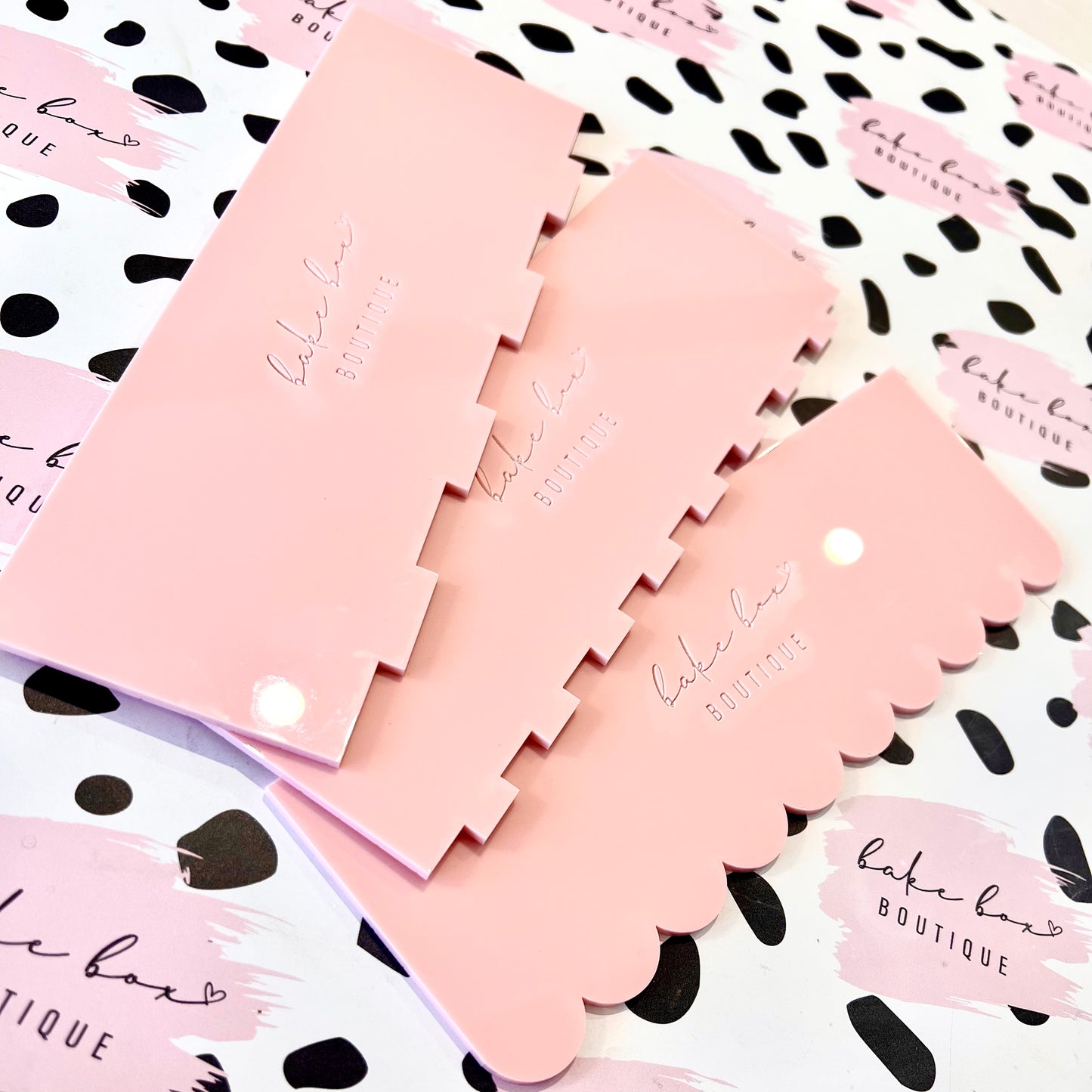 THICK STRIPE - XL CAKE SCRAPER