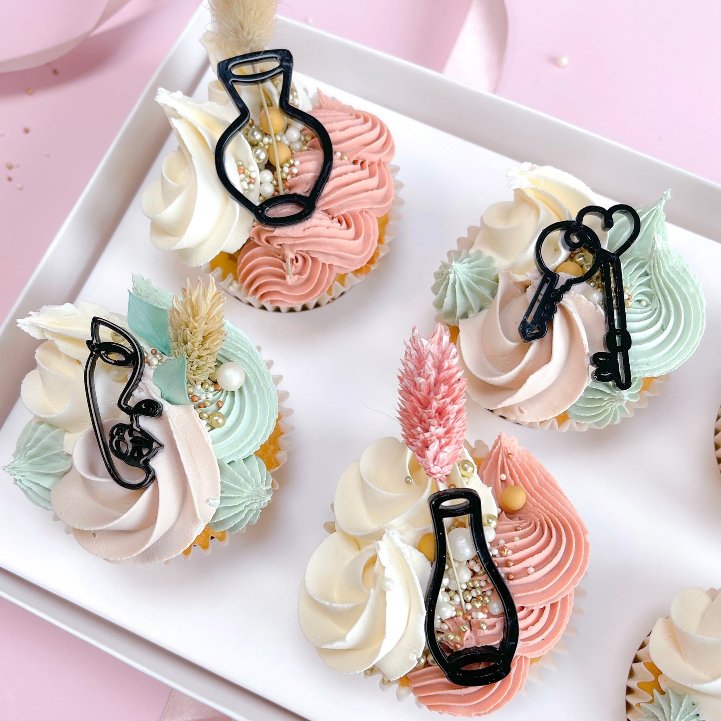 FEMALE FACE ACRYLIC CHARM