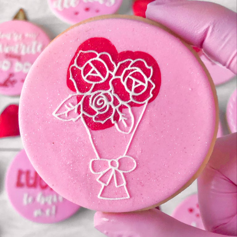 BUNCH OF FLOWERS OUTLINE - RAISED EMBOSSER