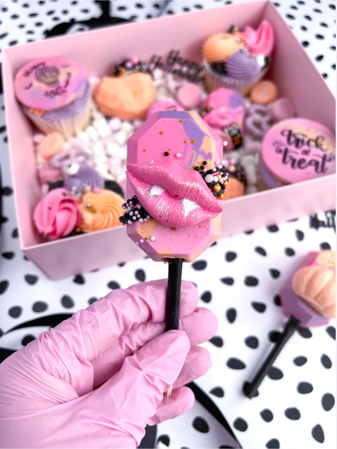 LIPS MOULD
