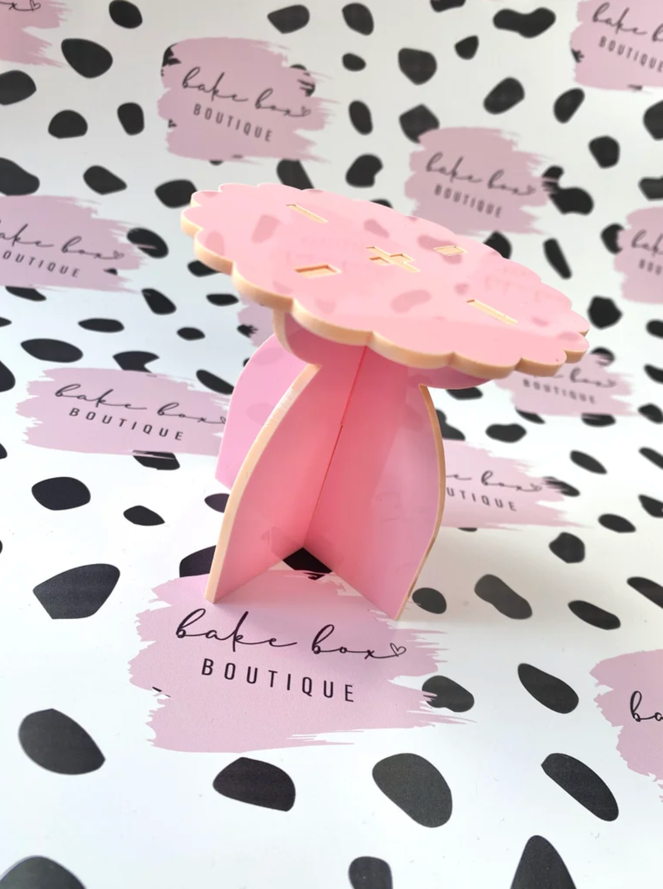CUPCAKE STANDS