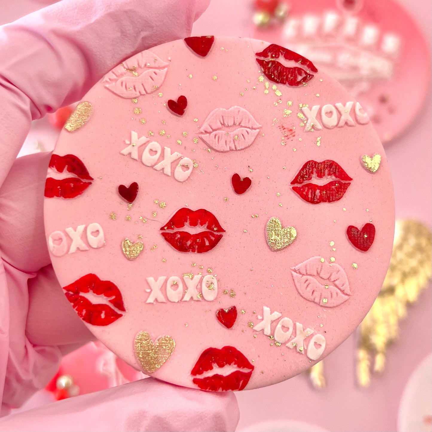 XOXO LIPS - RAISED EMBOSSER