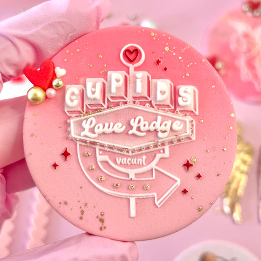 CUPIDS LOVE LODGE - DOUBLE POP - RAISED EMBOSSER