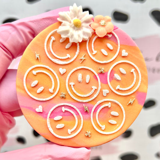 SMILEY FACE PATTERN - RAISED EMBOSSER