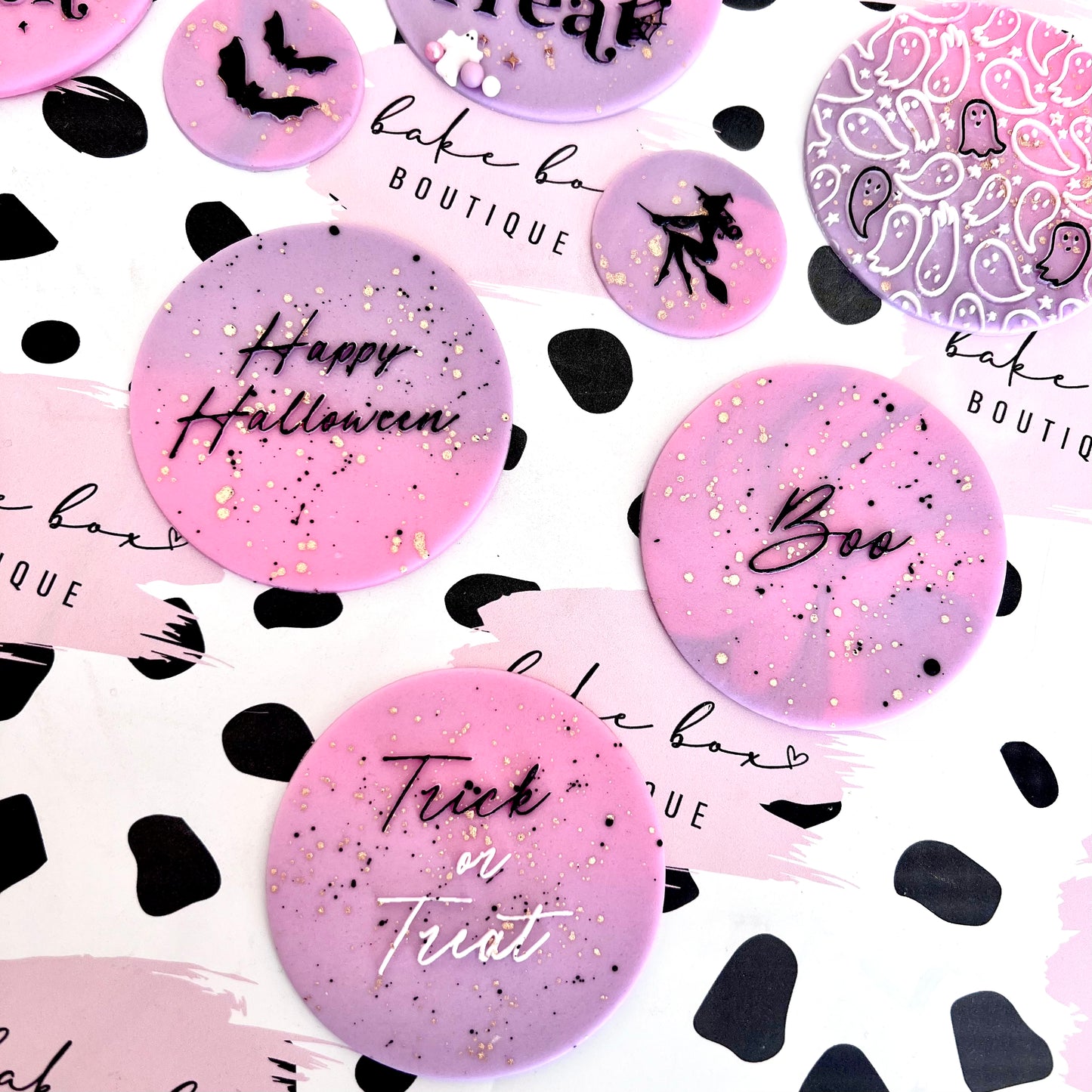 HAPPY HALLOWEEN SCRIPT - RAISED EMBOSSER