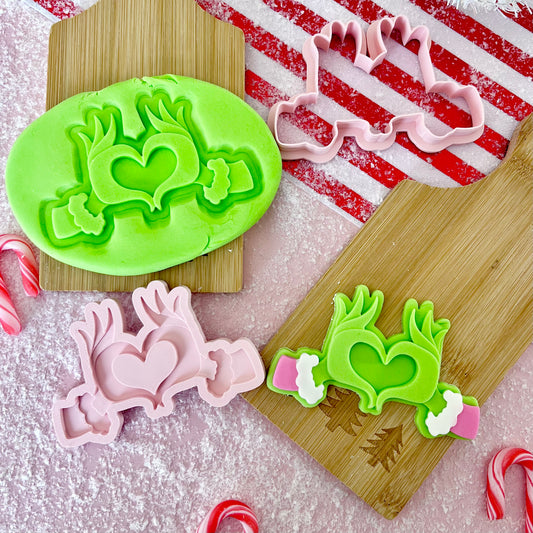 GRINCH HEART HANDS - MULTI POP EMBOSSER AND CUTTER