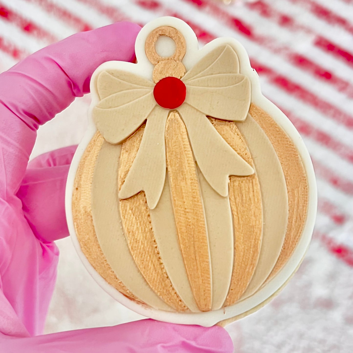 BAUBLE BOW - MULTI POP EMBOSSER AND CUTTER