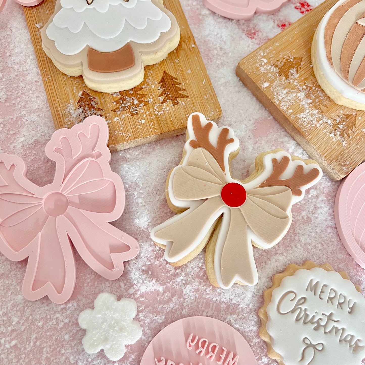 BOW ANTLERS - MULTI POP EMBOSSER AND CUTTER