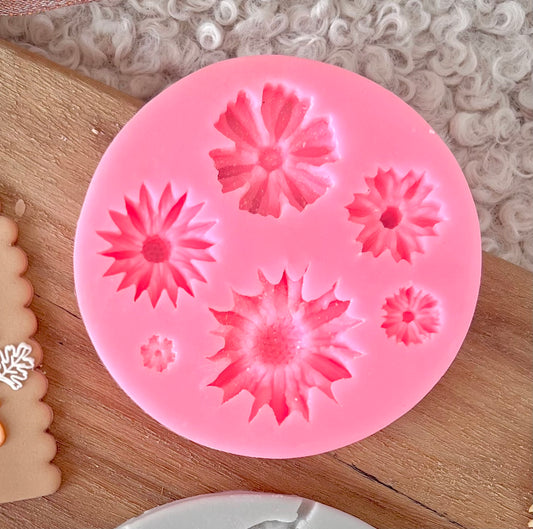 MINI DAISY MOULD