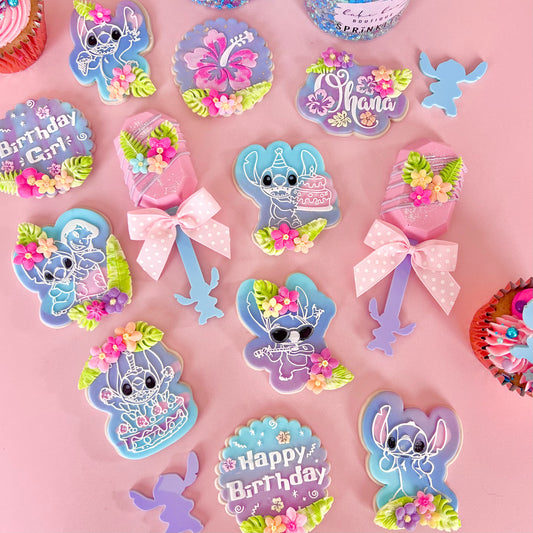 STITCH HOLDING CAKE - RAISED EMBOSSER