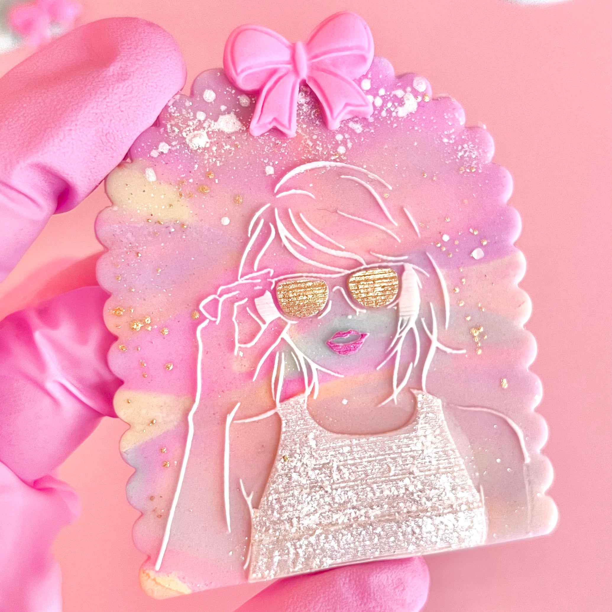 Fancy Sprinkles Taylor Eier-Silikonform – Mit Acrylstäbchen Zum Backen & Dekorieren