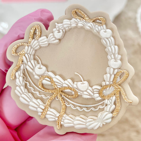 LAMBETH HEART CAKE - RAISED EMBOSSER