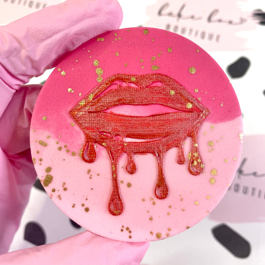 DRIPPING LIPS - RAISED EMBOSSER