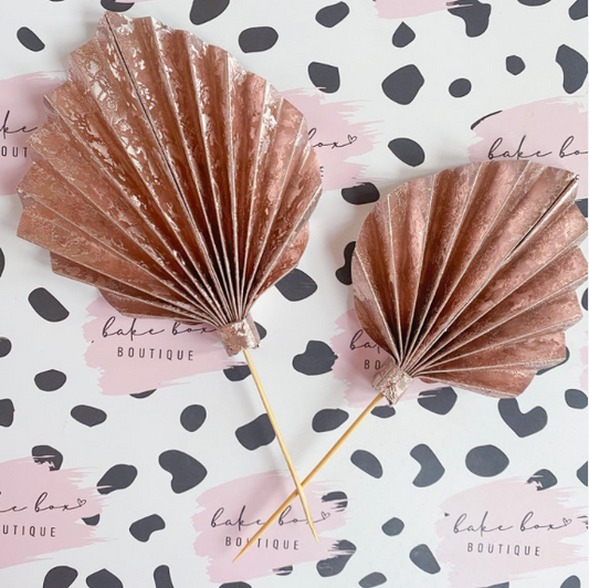 ROSE GOLD PALM SPEARS