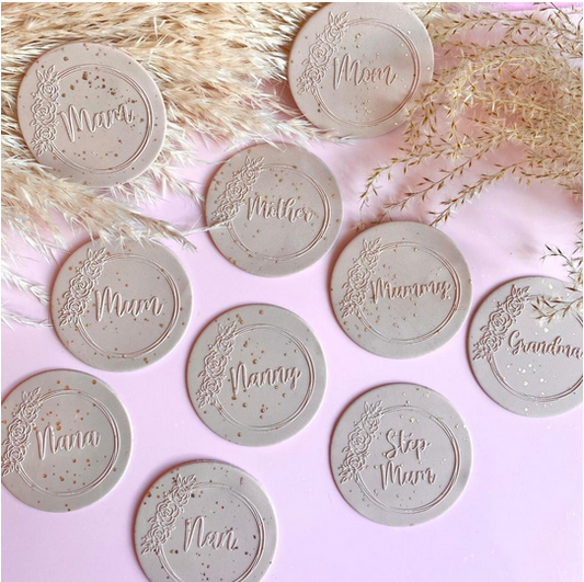 MOTHER WREATH - SELECT YOUR WORD - RAISED EMBOSSER