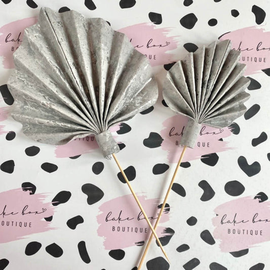 SILVER MARBLE PALM SPEARS