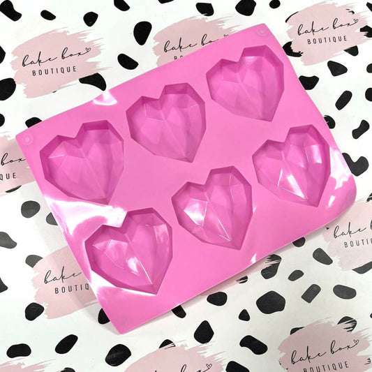 GEOMETRIC HEART MOULD