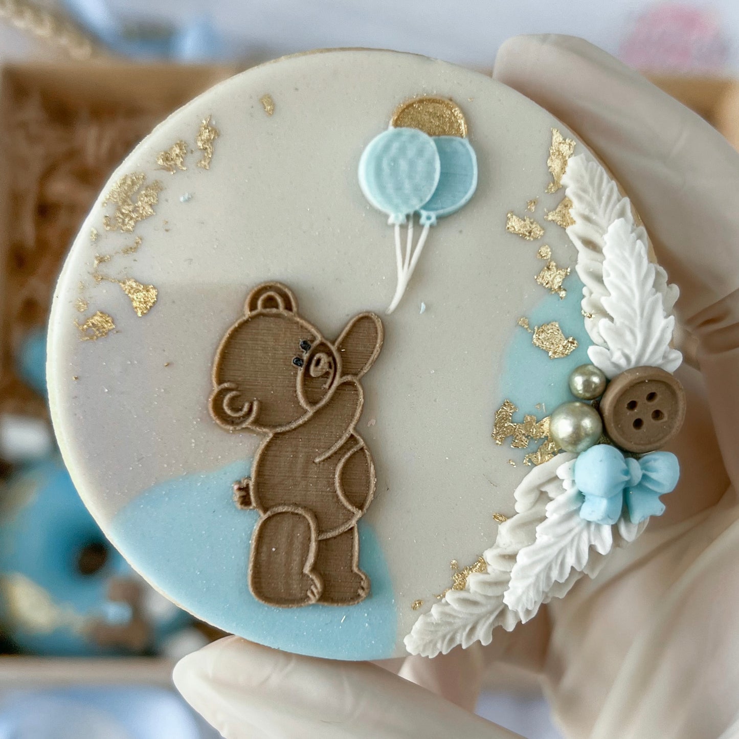 BEAR WITH BALLOONS  - DOUBLE POP - RAISED EMBOSSER