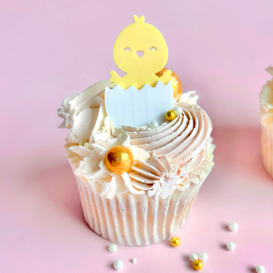 CHICK IN EGG CHARM CAKE TOPPER